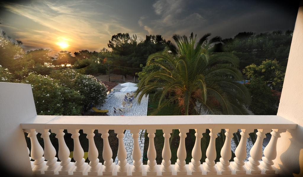 Hotel Proteas Ormos Prinou  Bagian luar foto